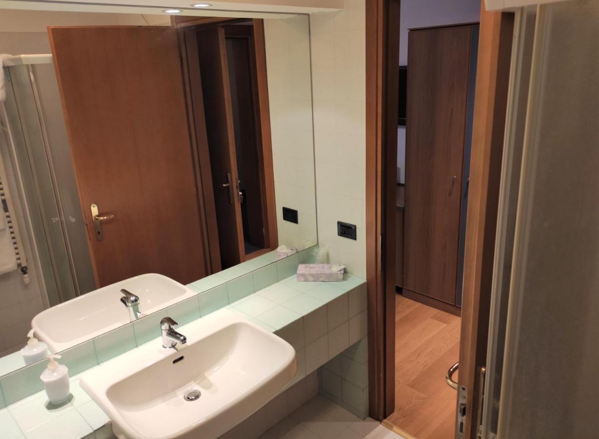 Luna Hotel 3*