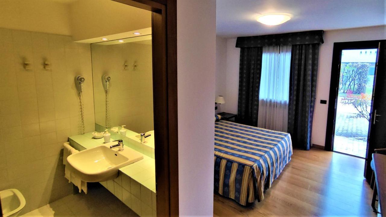Luna Hotel 3*
