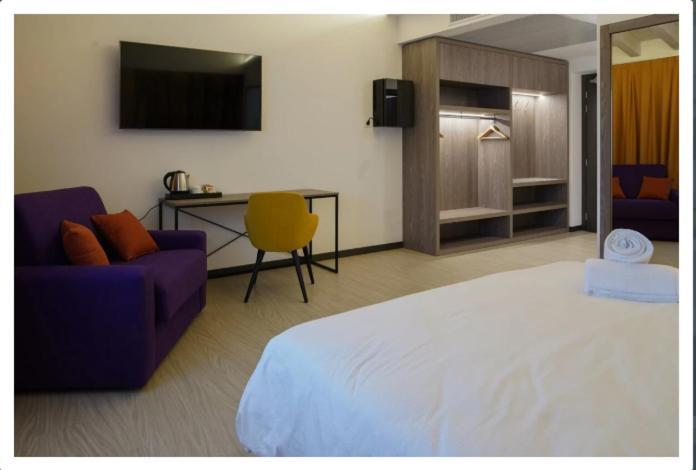 Luna Hotel